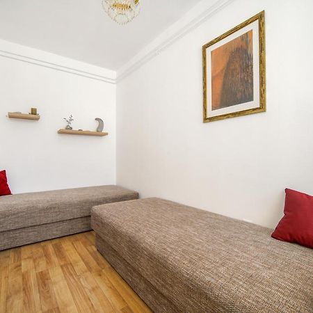 דירות אגר Illy Apartman מראה חיצוני תמונה